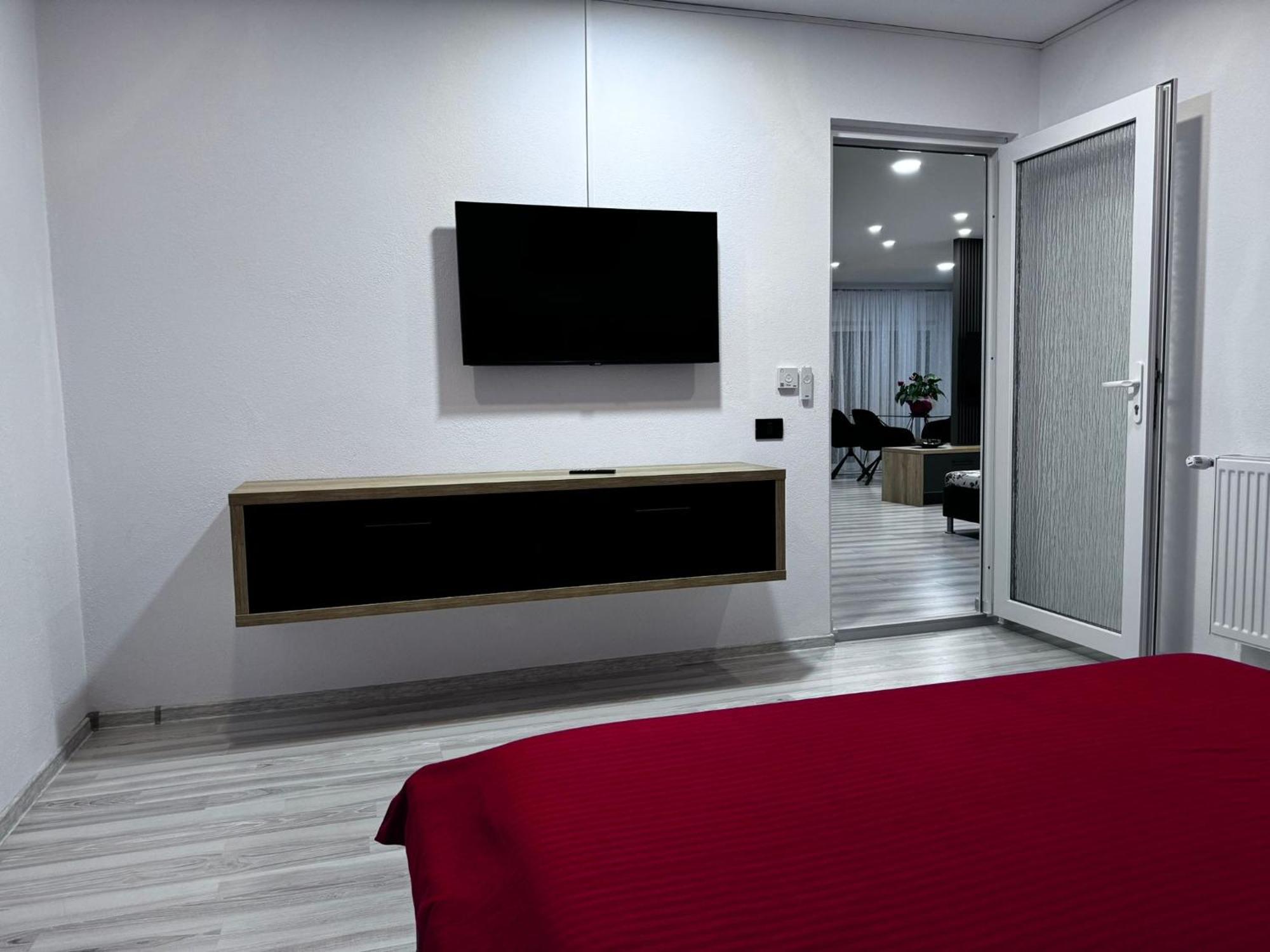 Whitehouse2 Apartment Arad Bagian luar foto